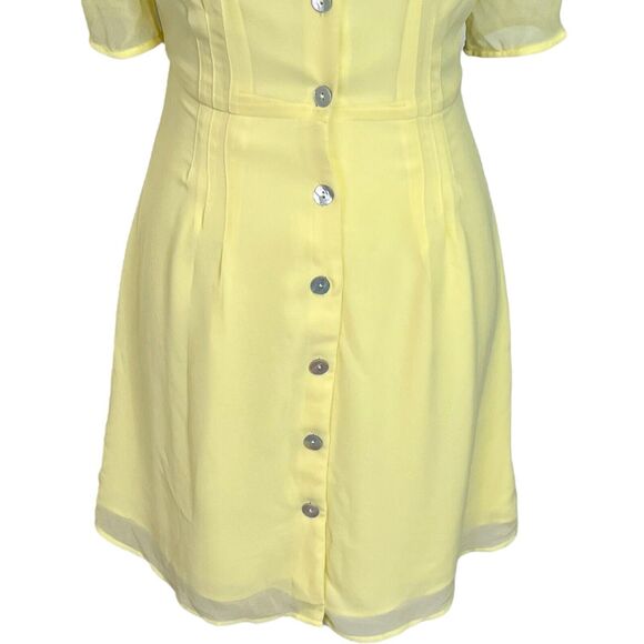 Welcome to my closet! - Picture 3 of 10